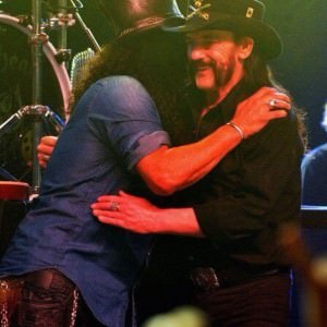 lemmy e slash